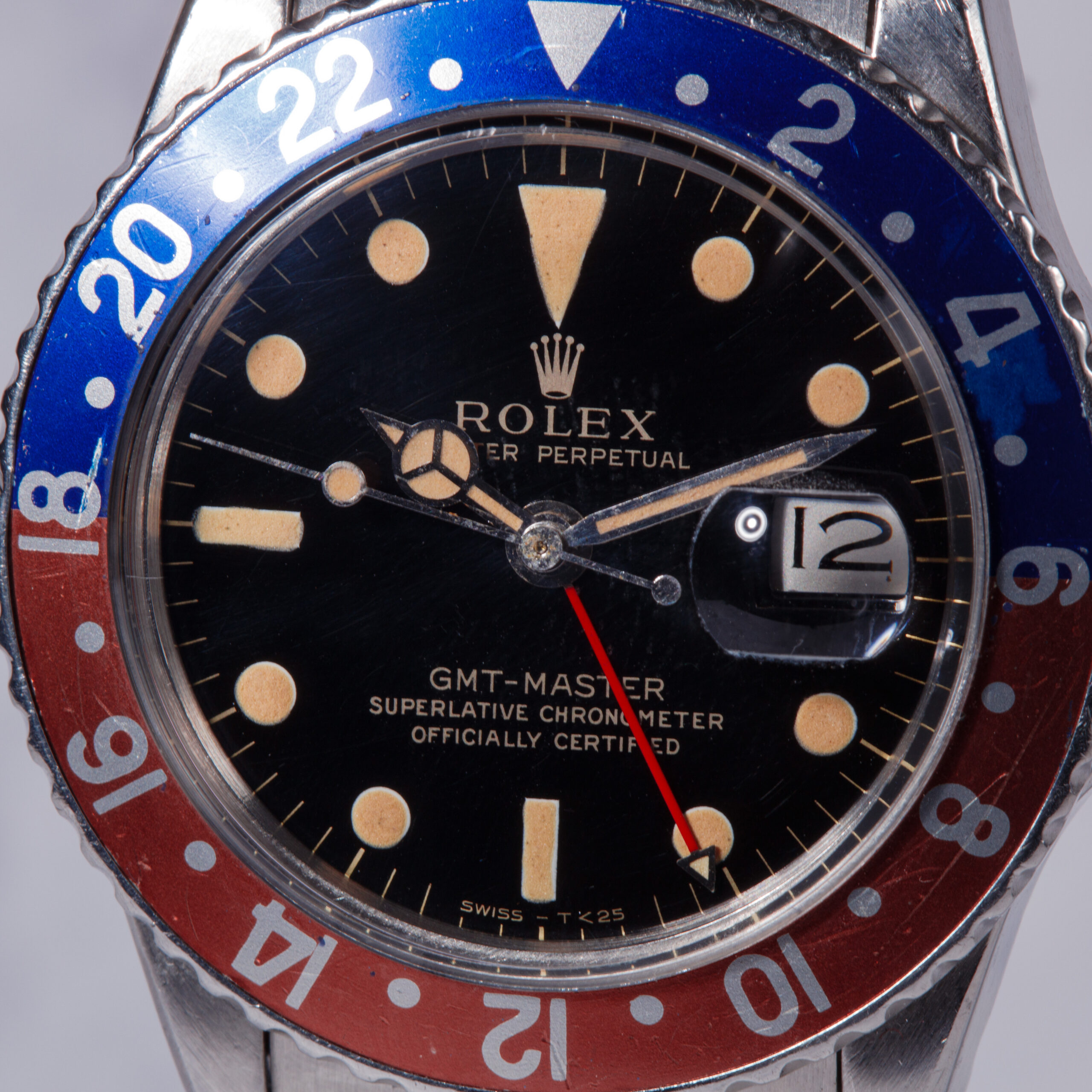 ROLEX GMT MASTER REF 1675 GILT PERFECT FULL SET WITH SPECIAL BACKCASE _0017_Calque 25