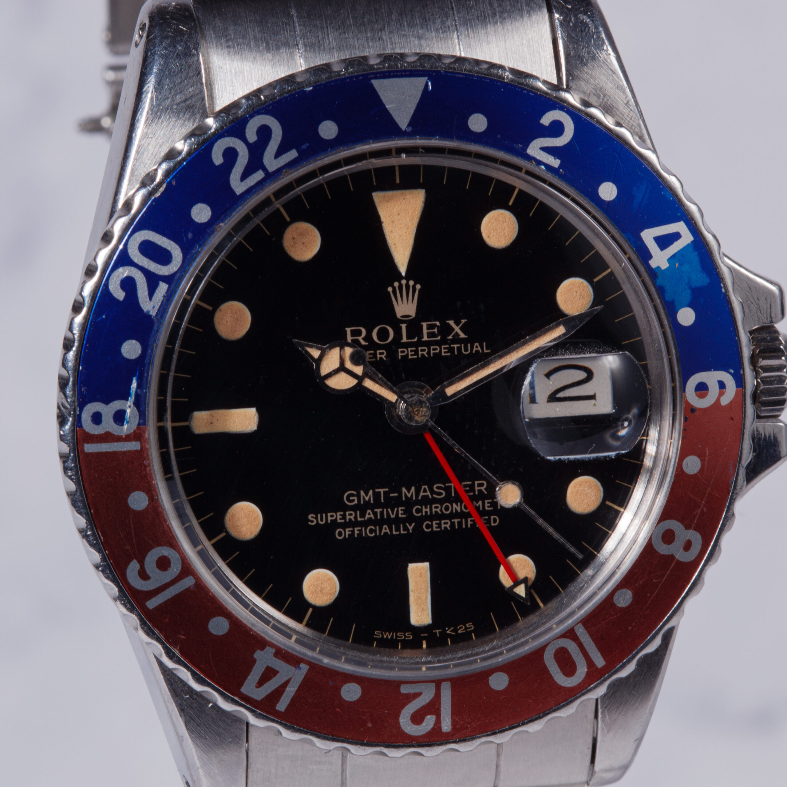 ROLEX GMT MASTER REF 1675 GILT PERFECT FULL SET WITH SPECIAL BACKCASE _0019_Calque 23