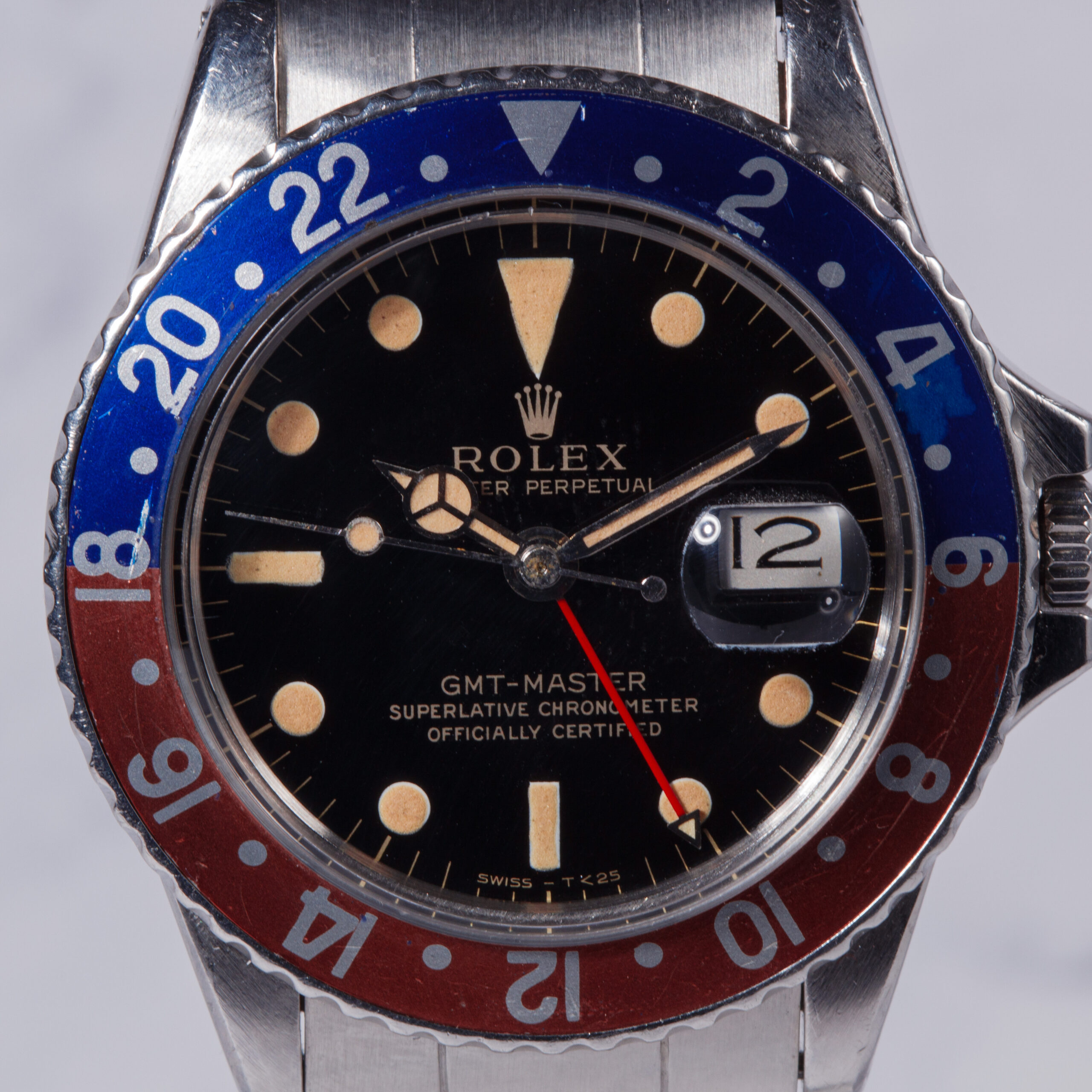ROLEX GMT MASTER REF 1675 GILT PERFECT FULL SET WITH SPECIAL BACKCASE _0021_Calque 21
