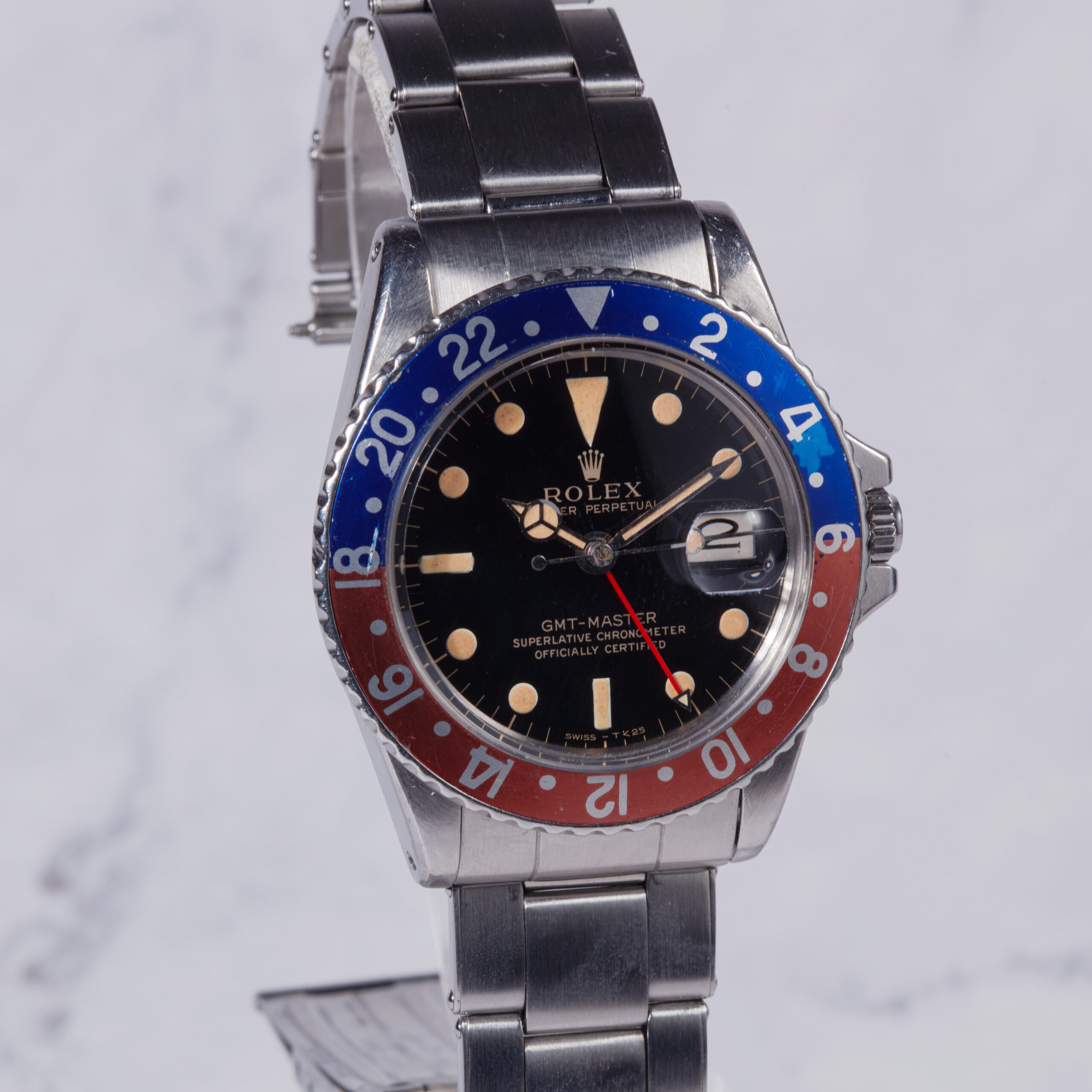 ROLEX GMT MASTER REF 1675 GILT PERFECT FULL SET WITH SPECIAL BACKCASE _0023_Calque 19