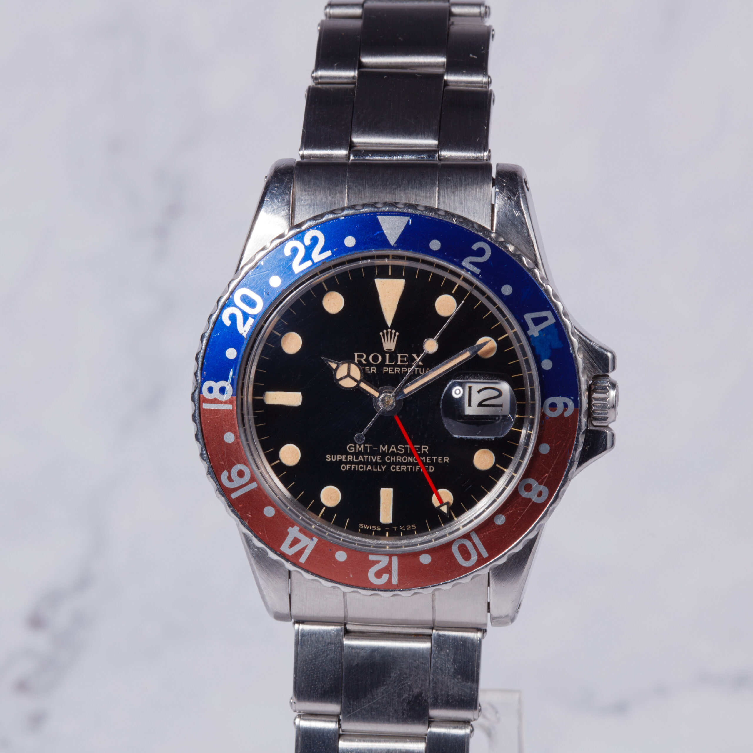 ROLEX GMT MASTER REF 1675 GILT PERFECT FULL SET WITH SPECIAL BACKCASE _0024_Calque 18
