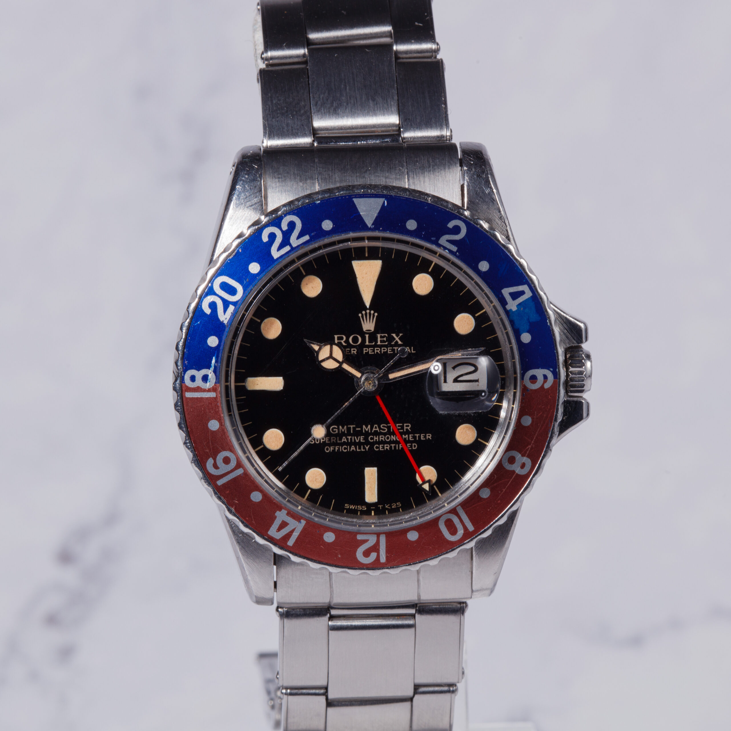 ROLEX GMT MASTER REF 1675 GILT PERFECT FULL SET WITH SPECIAL BACKCASE _0025_Calque 17