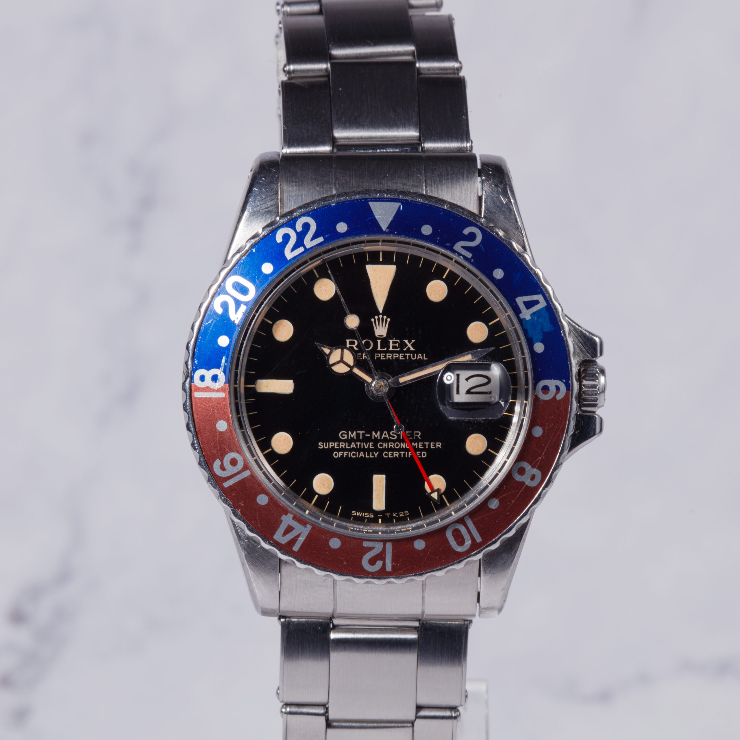 ROLEX GMT MASTER REF 1675 GILT PERFECT FULL SET WITH SPECIAL BACKCASE _0026_Calque 16